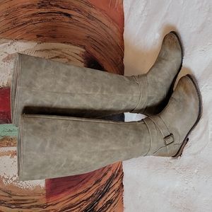 Women's Born knee high boots  Tan Size 7